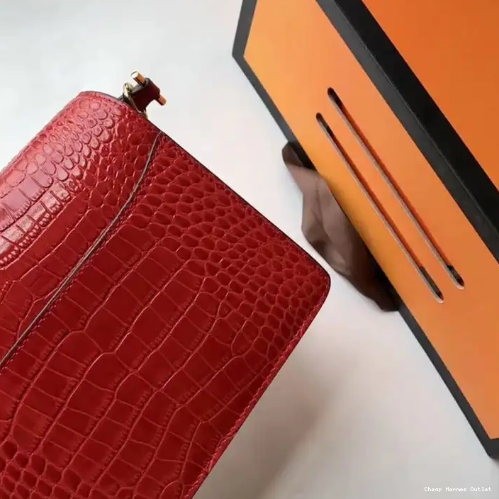 Affordable Gold Roulis Bag In Leather Red Alligator Hermes Hardware 0304